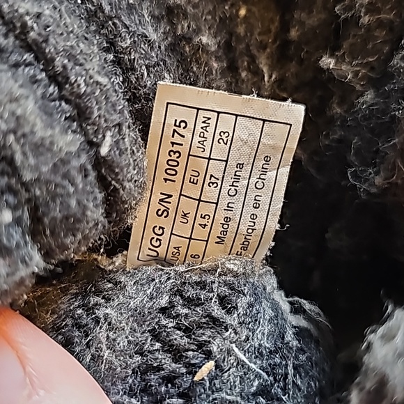 AWESOME UGG CABLE SOCK TRIM WITH BUCKLE BOOTS - Picture 8 of 10